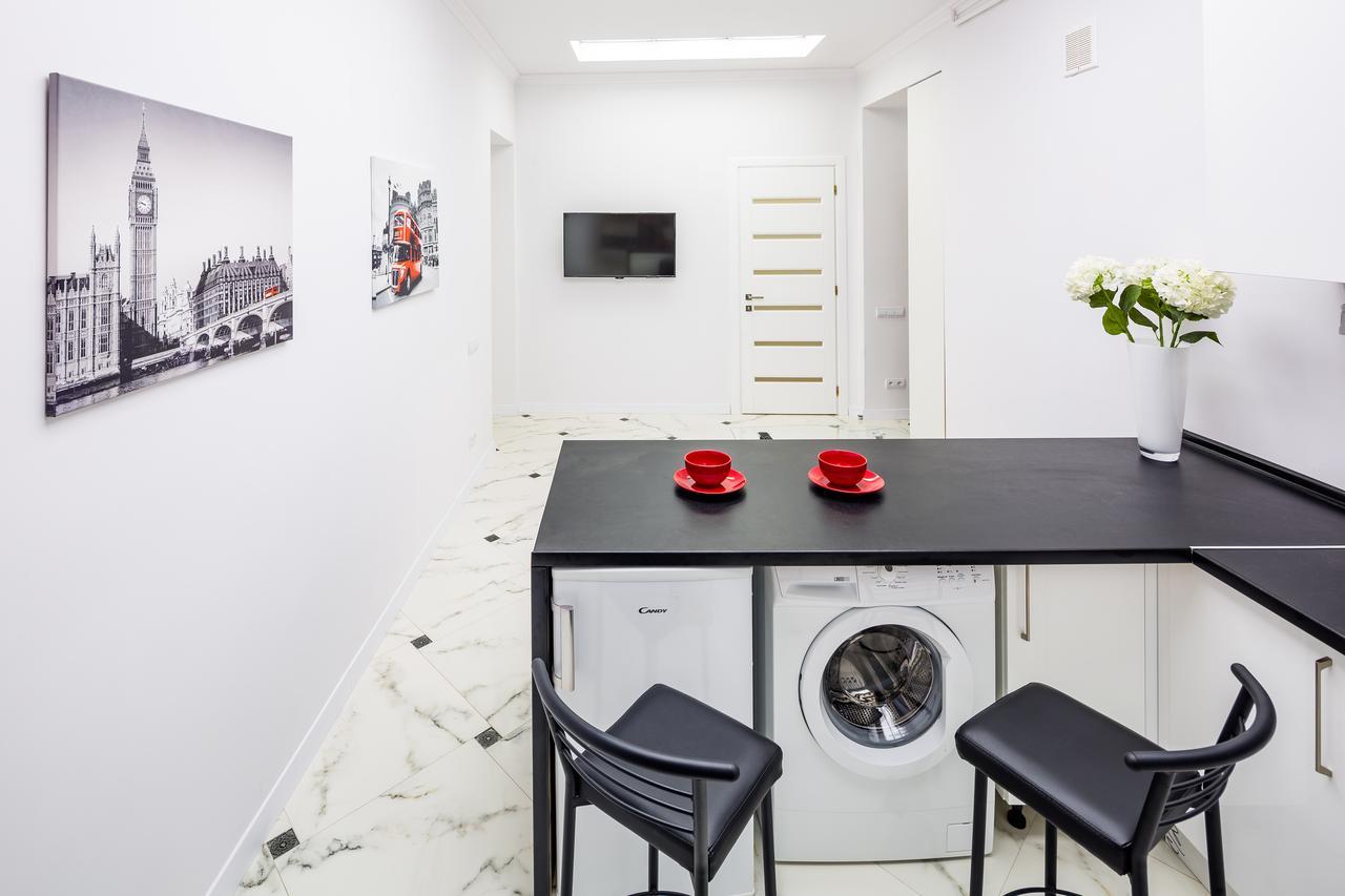 Designer Apartment Зі Світлом! إلفيف المظهر الخارجي الصورة