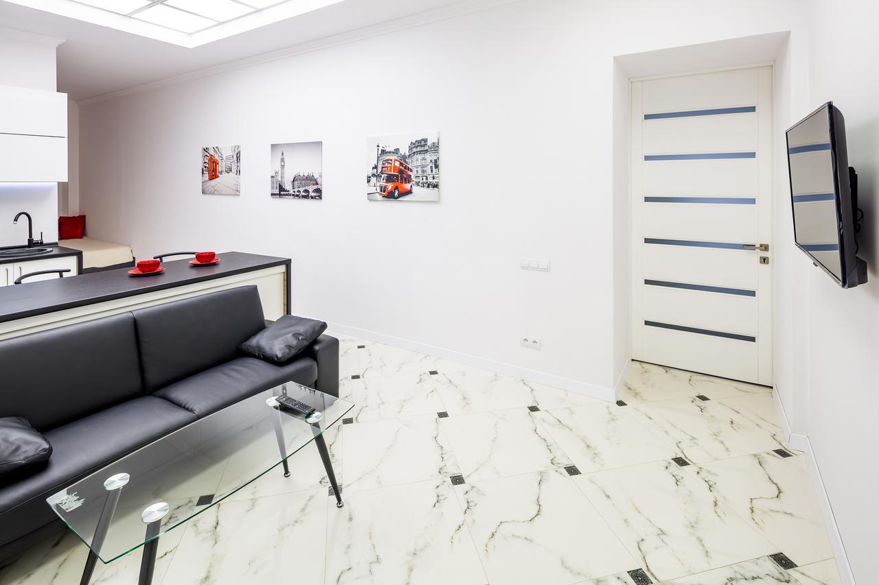 Designer Apartment Зі Світлом! إلفيف المظهر الخارجي الصورة