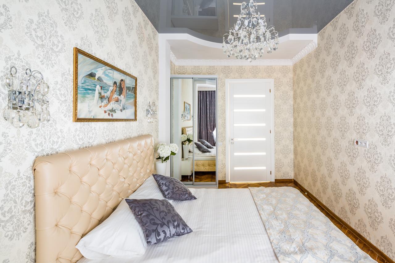 Designer Apartment Зі Світлом! إلفيف المظهر الخارجي الصورة