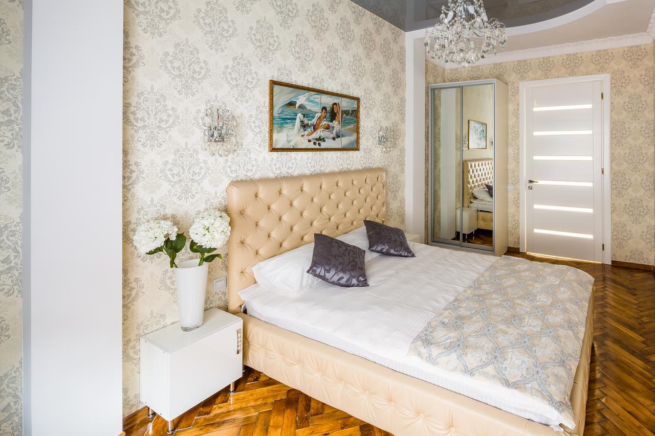 Designer Apartment Зі Світлом! إلفيف المظهر الخارجي الصورة